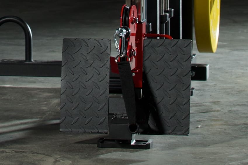 Extra Large Footboard The reversible design is more flexible and will not affect the lowest cable use position for seated rowing.