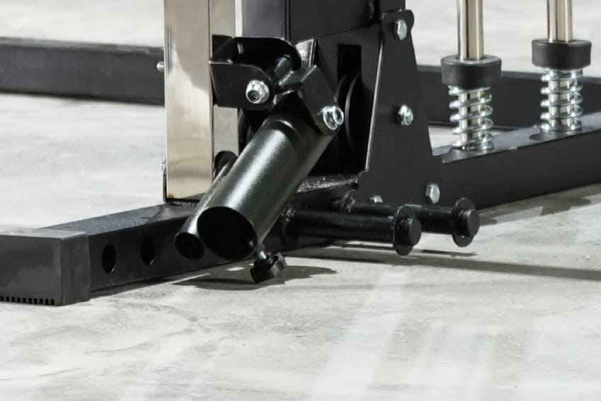 The part that can be inserted into the barbell bar